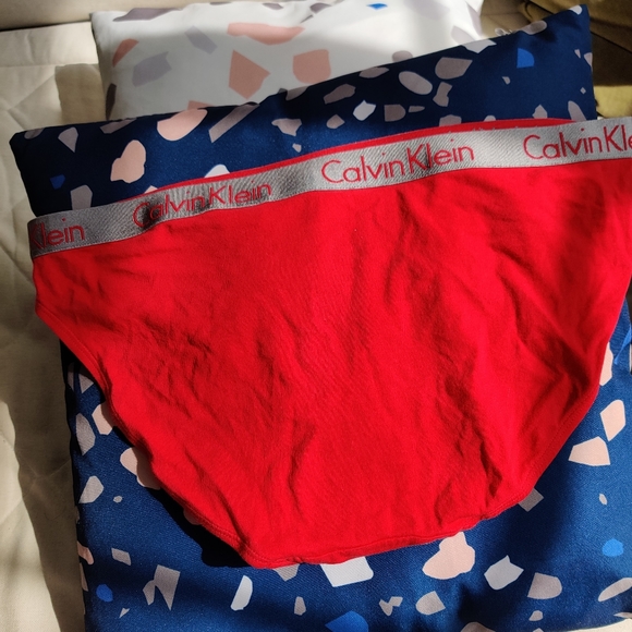 CK Women's Brief, Red, L - Picture 2 of 2